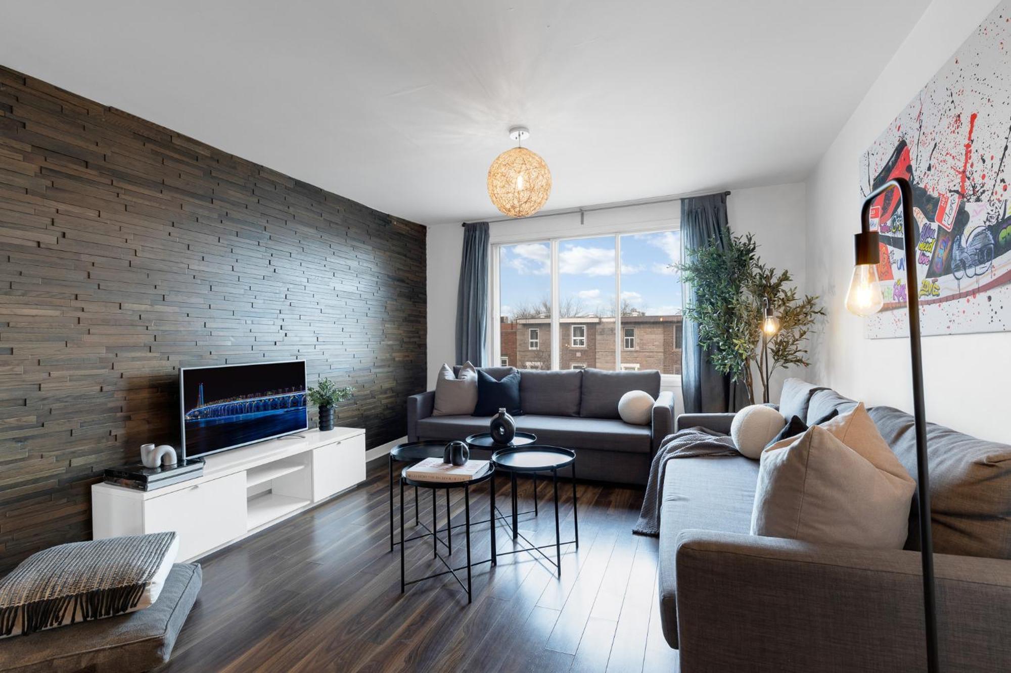 Liv Mtl Soho Aparthotel Montreal Exterior photo