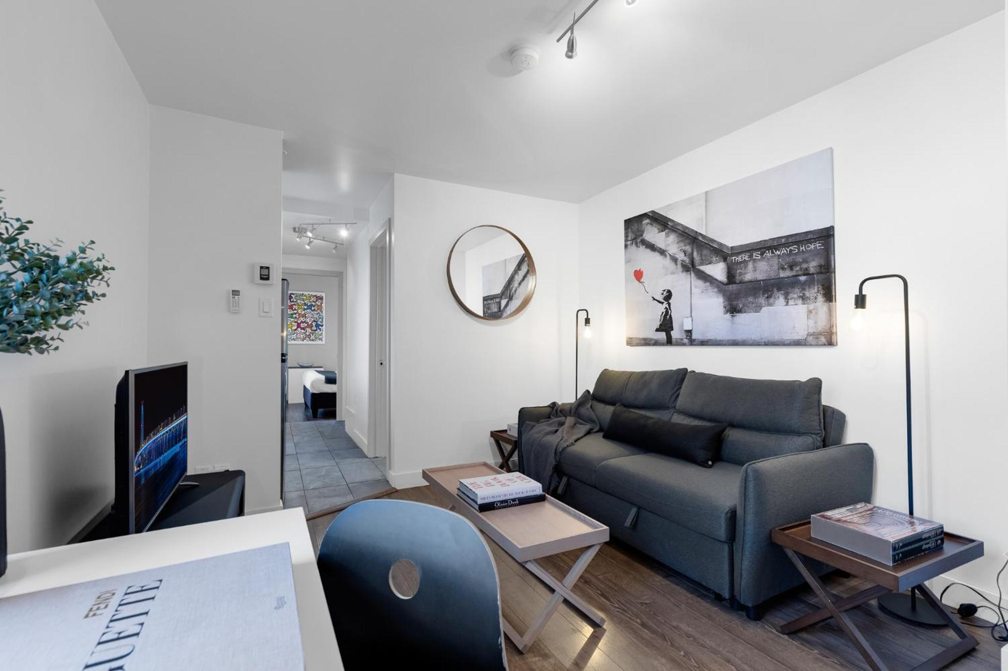 Liv Mtl Soho Aparthotel Montreal Exterior photo